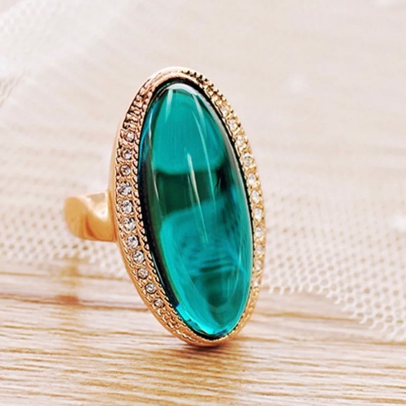 Ring - Picture 6 of 7